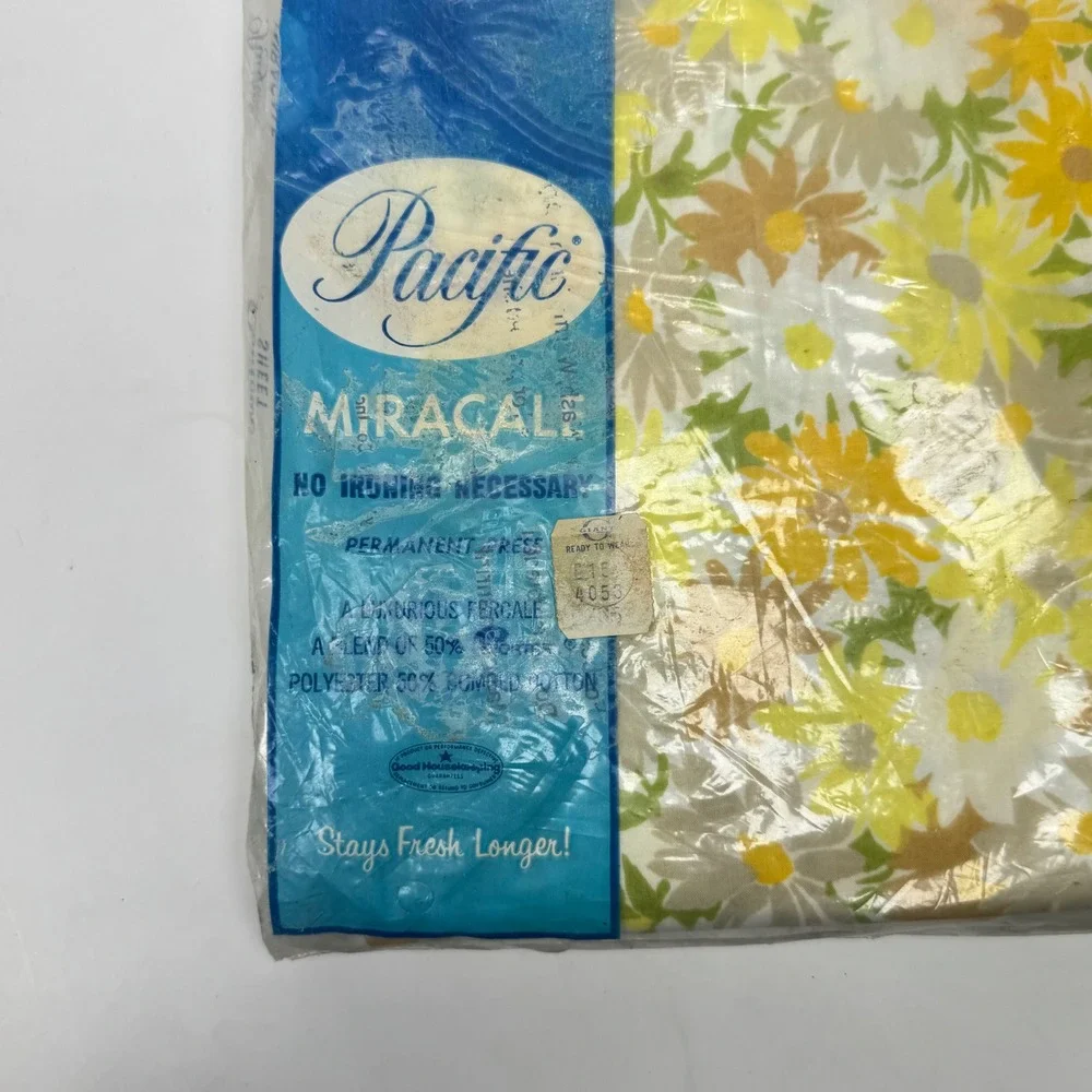 NEW Vintage Pacific Miracale Twin Flat Sheet & 2 Pillowcases Retro Groovy Daisy